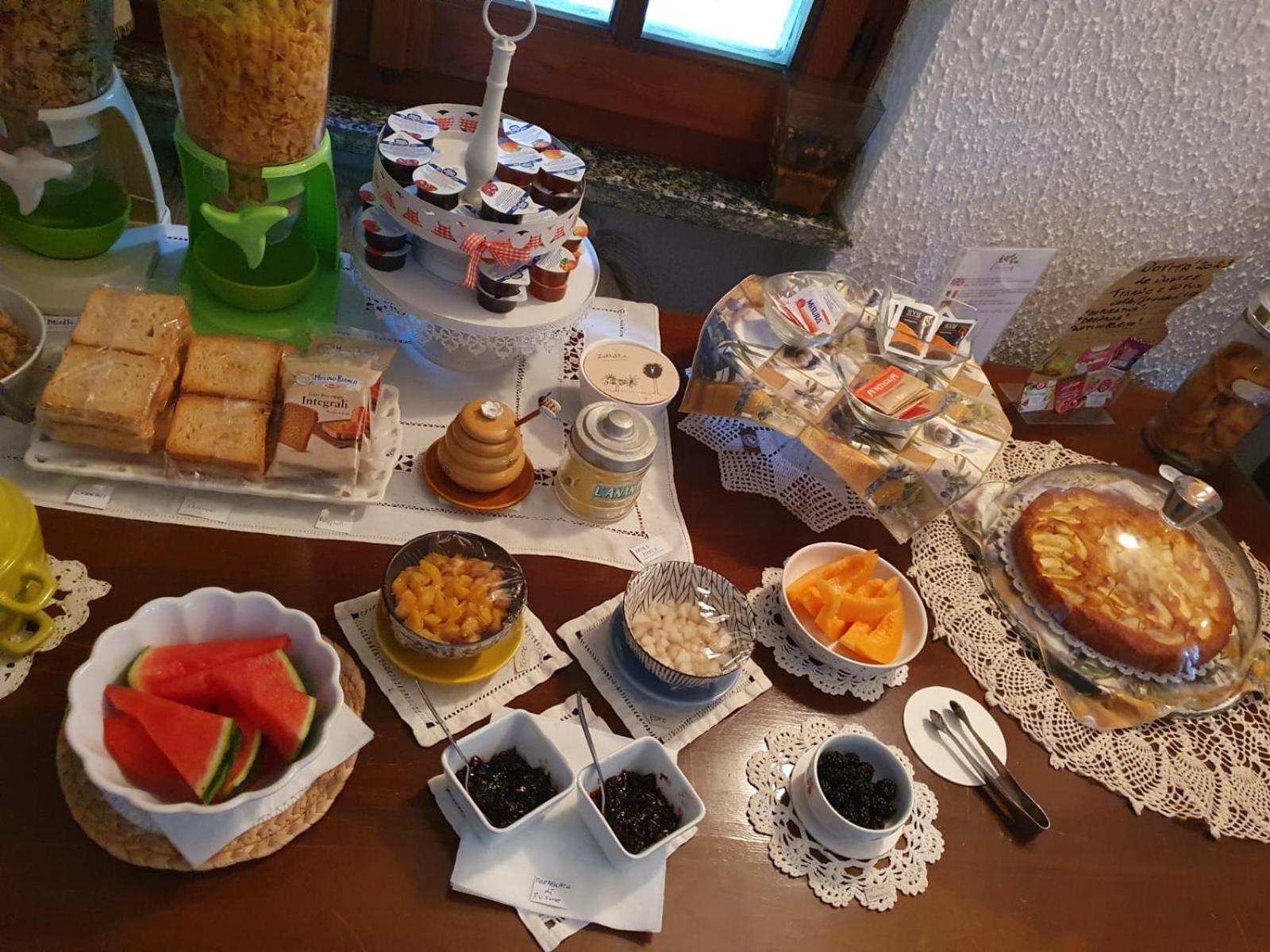 L'Uliveto D'Argento Bed and Breakfast Finale Ligure Eksteriør billede
