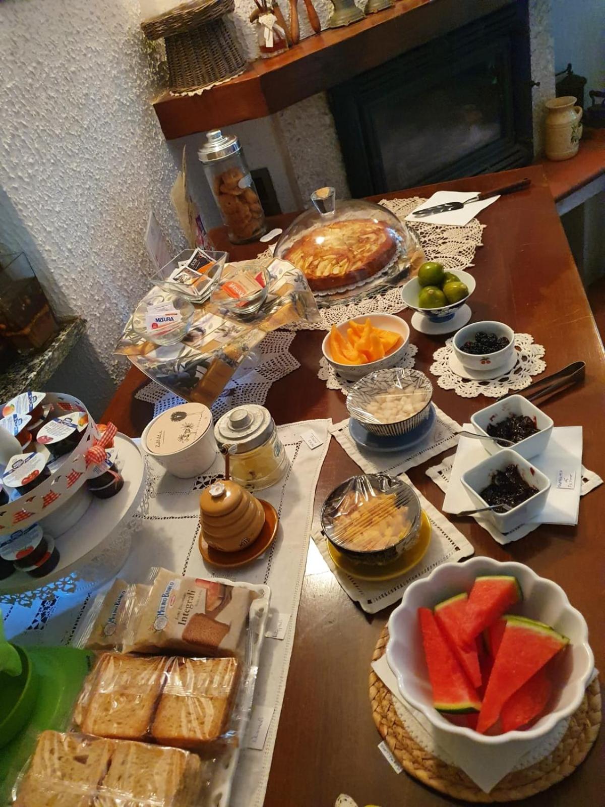 L'Uliveto D'Argento Bed and Breakfast Finale Ligure Eksteriør billede